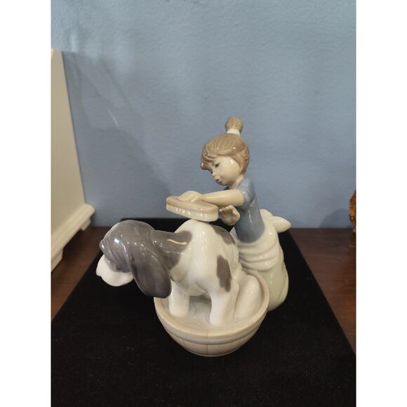 Lladró Porcelain Figurine #5455 "Bashful Bather" 1987 By Juan Huerta Retired - Picture 3 of 8